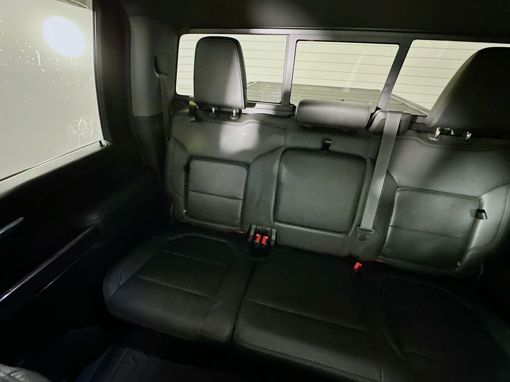 ChevroletSilverado 2500HD12