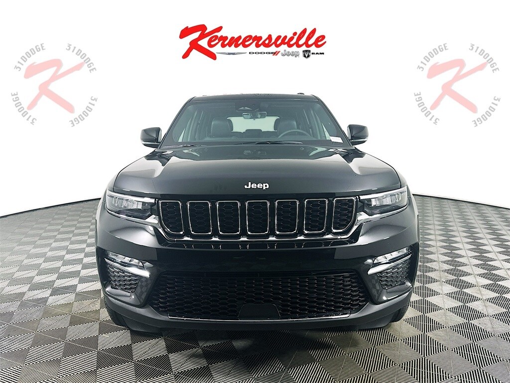 2025 Jeep Grand Cherokee Limited photo 2