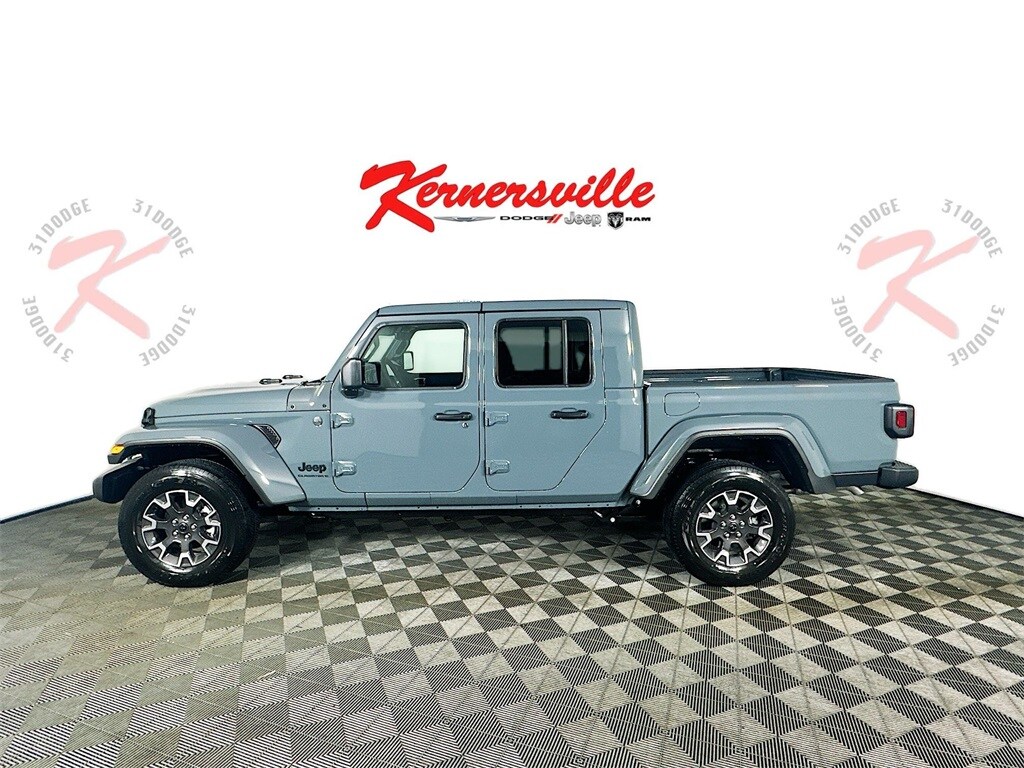 2025 Jeep Gladiator Sport S photo 4