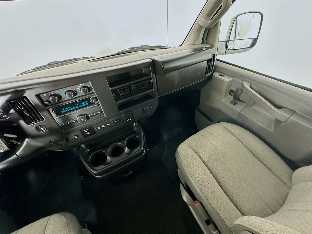 ChevroletExpress 350011