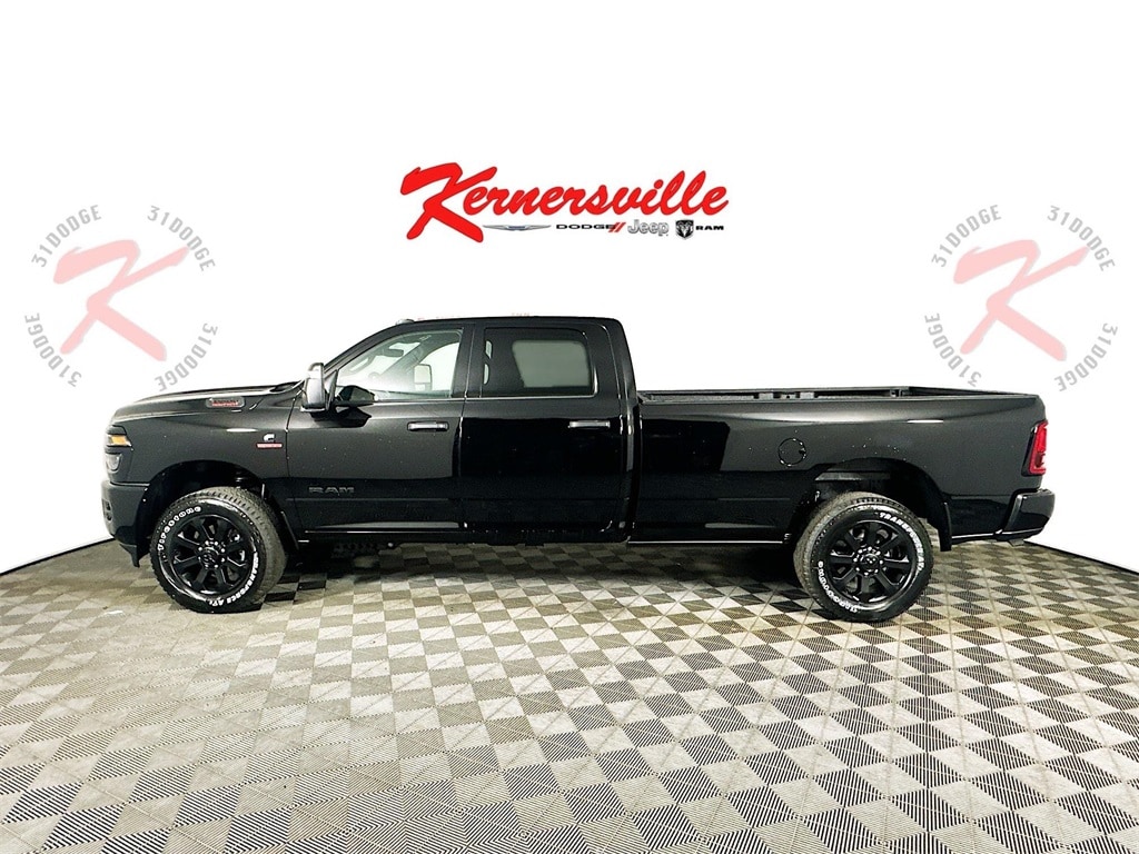 New 2026 Ram 3500 Big Horn 12in Truck Crew Cab LB