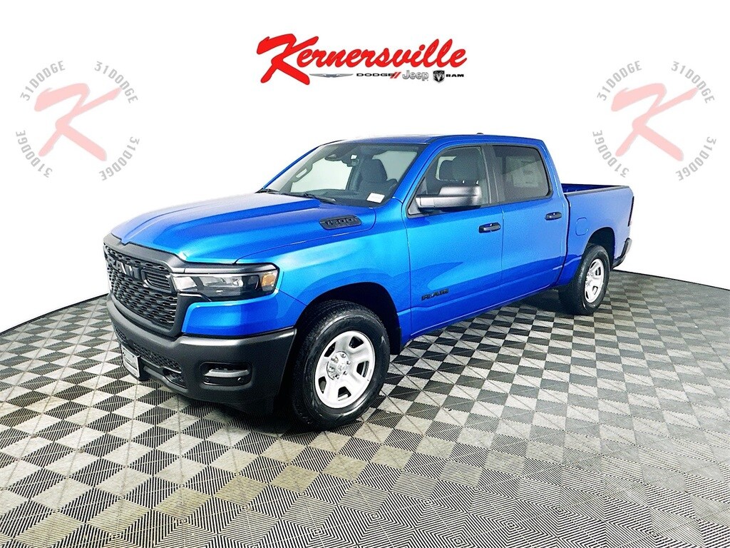 2025 Ram 1500 Tradesman photo 3