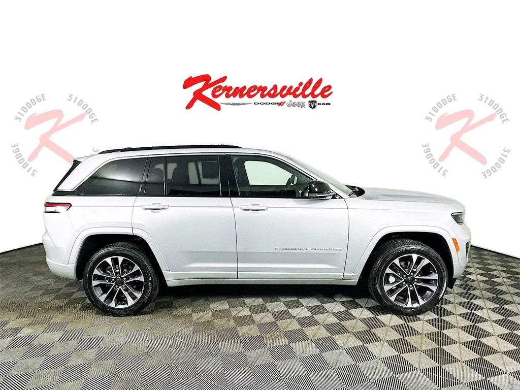 JeepGrand Cherokee8