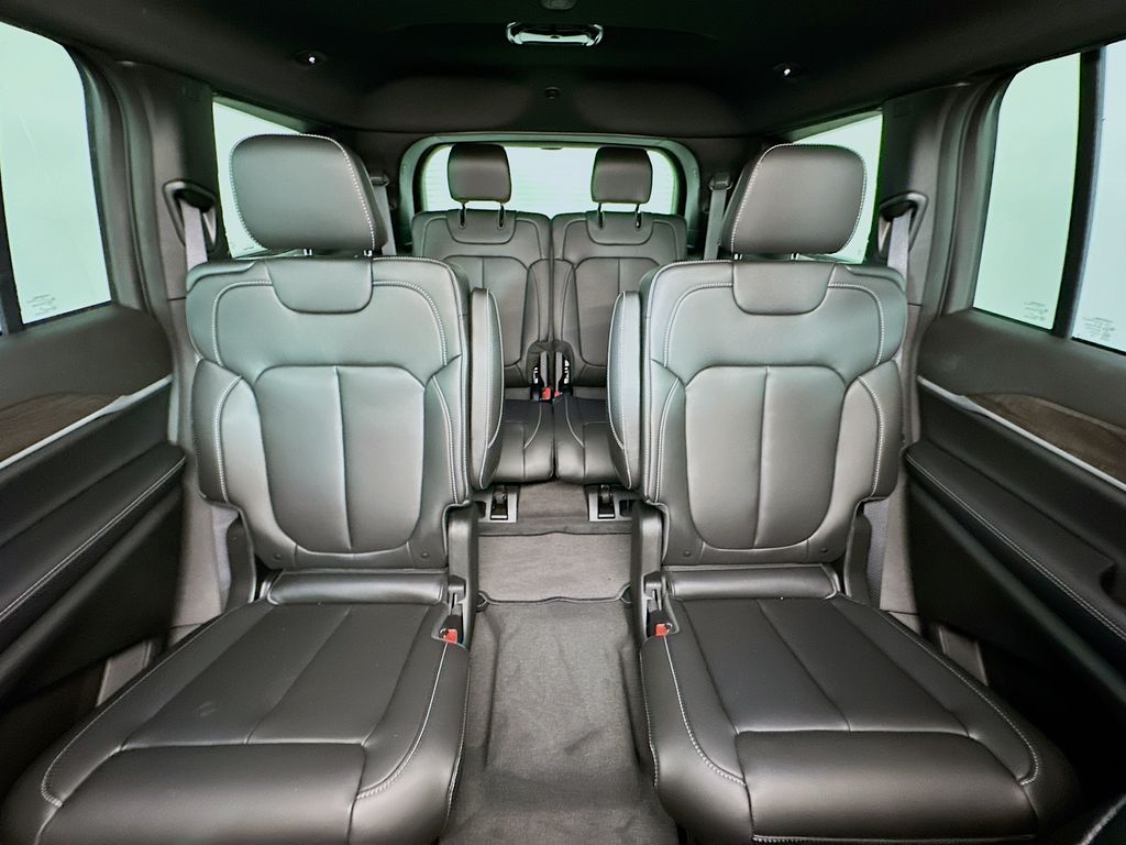 JeepGrand Cherokee L10