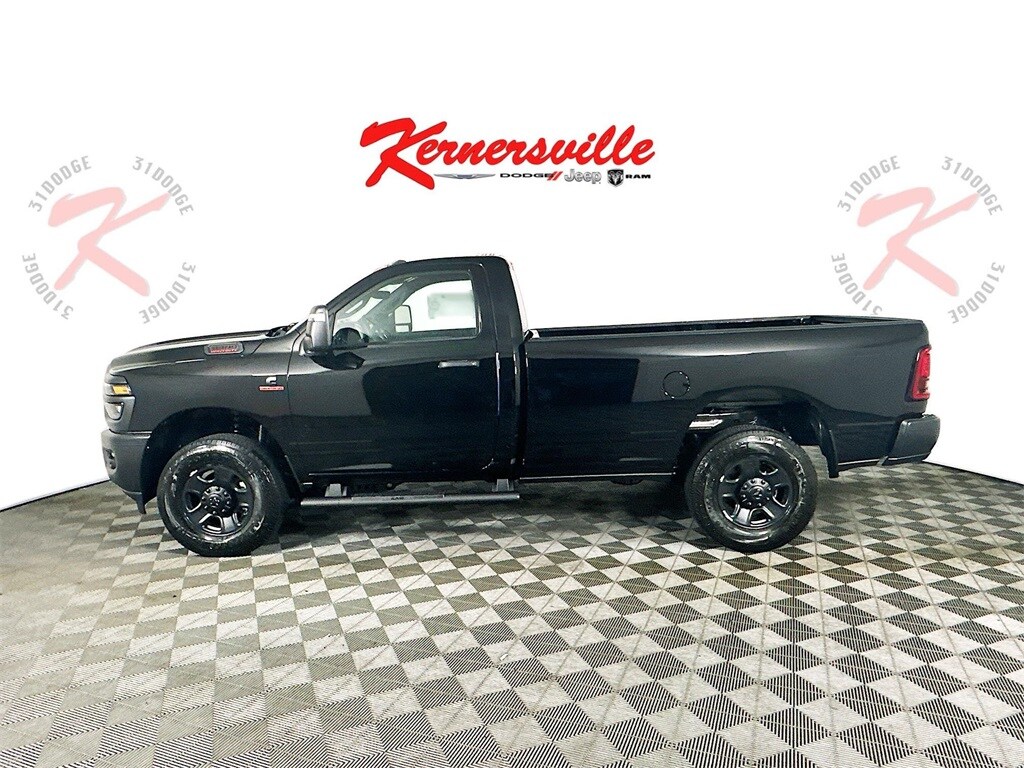 2025 Ram 2500 Tradesman photo 4
