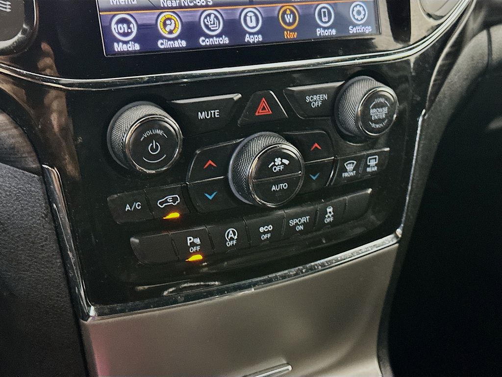 JeepGrand Cherokee18