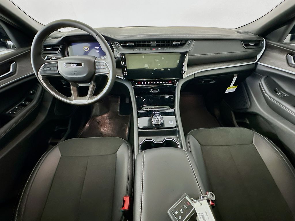JeepGrand Cherokee L9