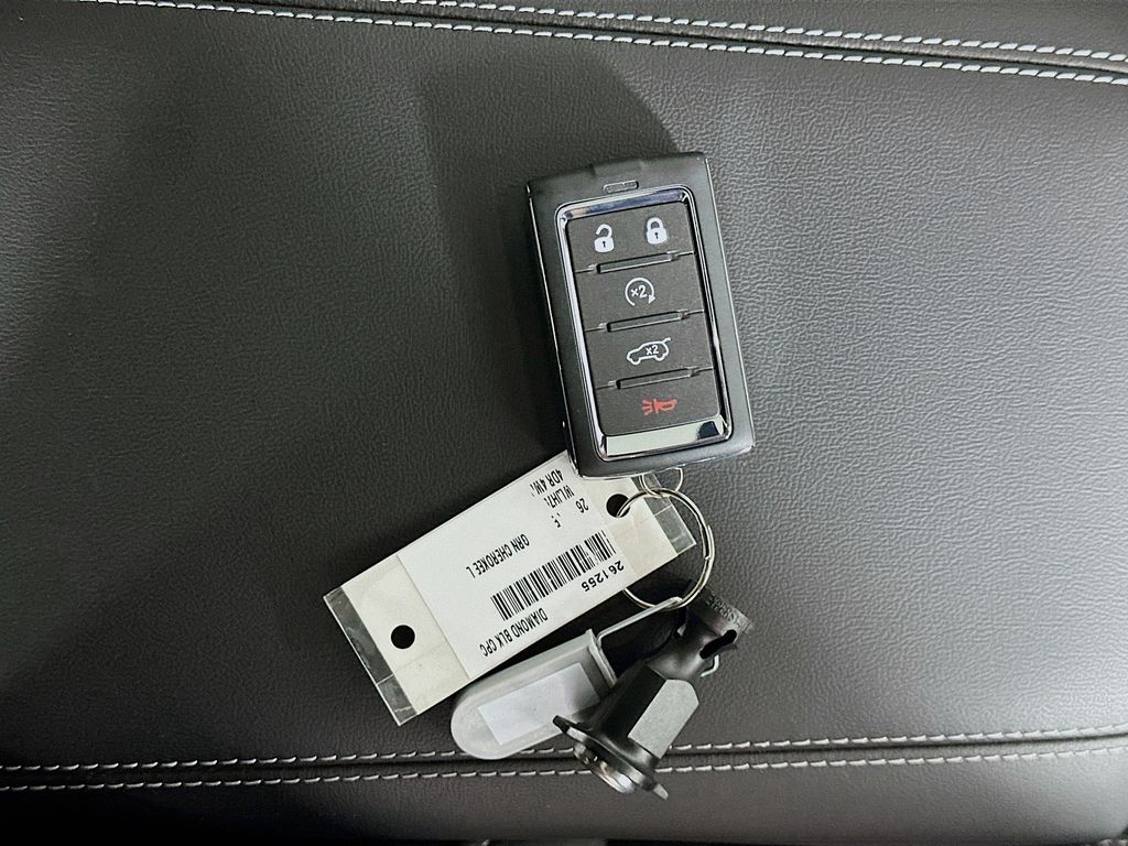 JeepGrand Cherokee L20