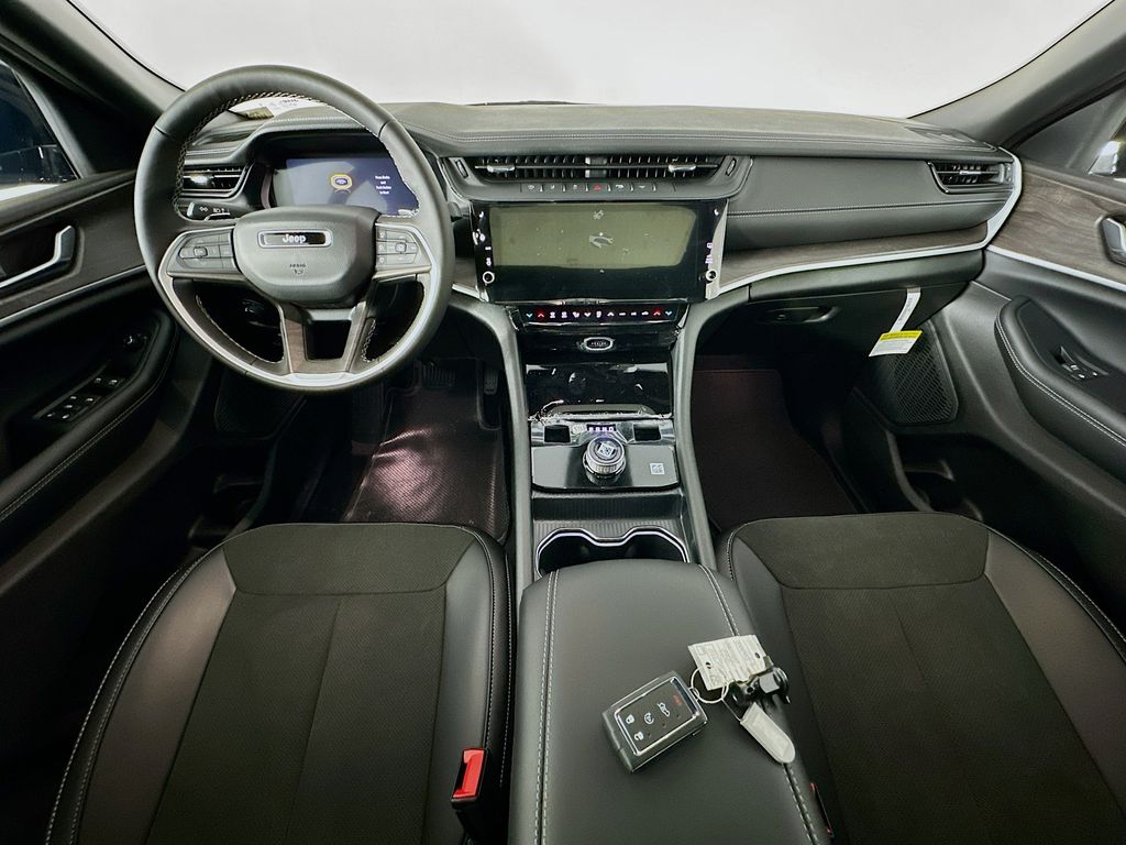 JeepGrand Cherokee L9