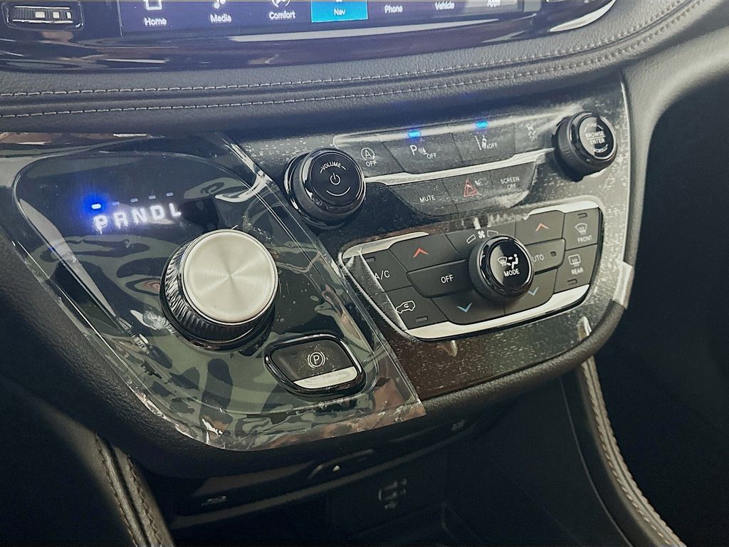 ChryslerPacifica12