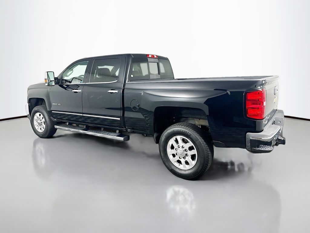 ChevroletSilverado 3500HD5