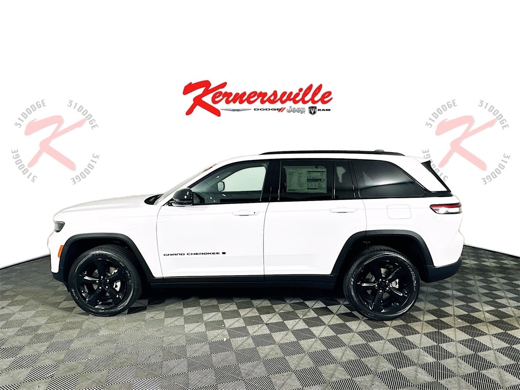 New 2025 Jeep Grand Cherokee Altitude SUV