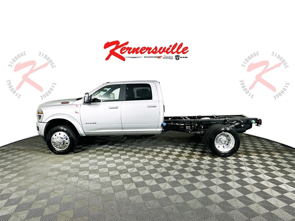 New 2026 Ram 5500 Chassis Big Horn 60CA Dually Truck Crew Cab