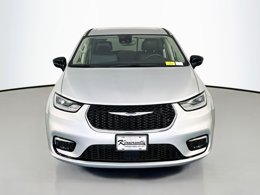 ChryslerPacifica2