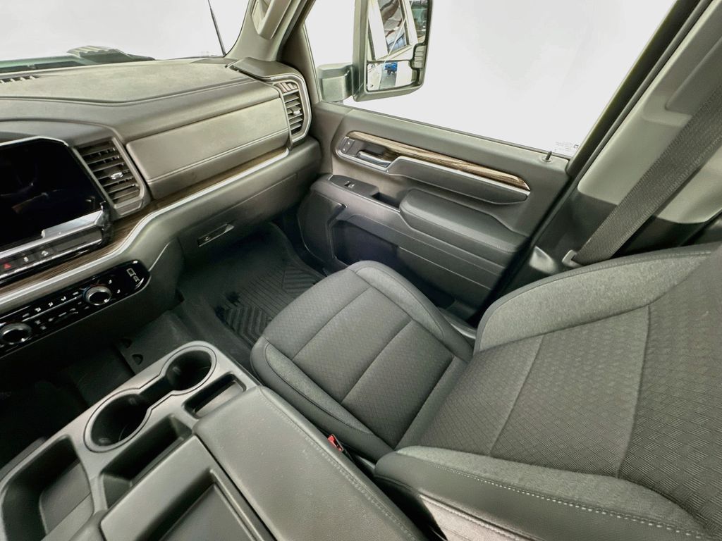 ChevroletSilverado 2500HD11