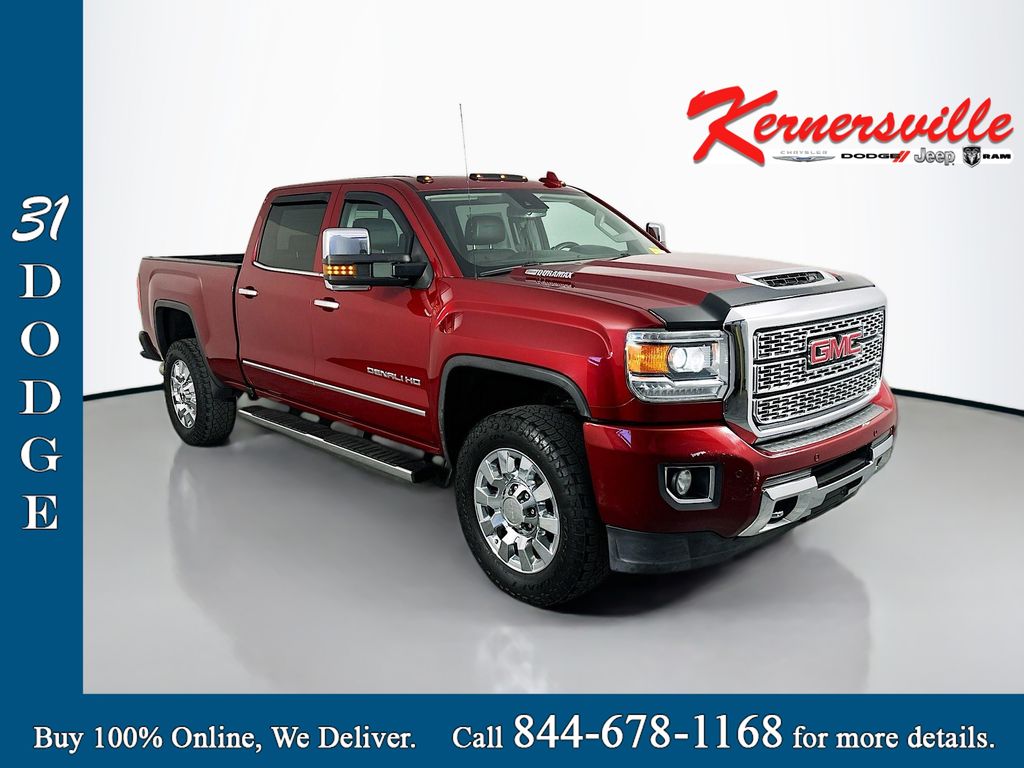 2018 GMC Sierra 4WD Crew Cab Standard Box Denali's photo