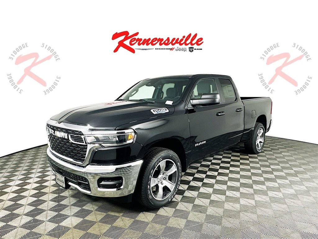 2025 Ram 1500 Tradesman photo 3