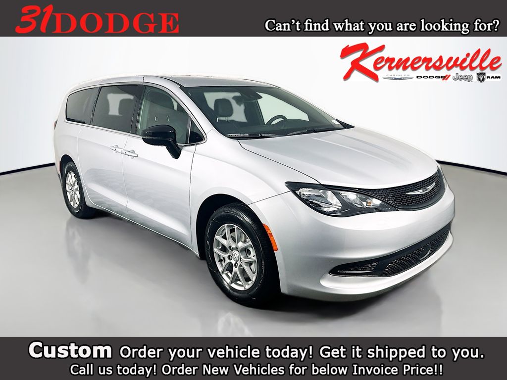 2026 Chrysler Voyager LX