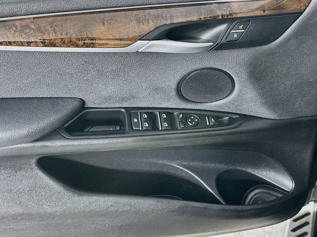 BMWX524