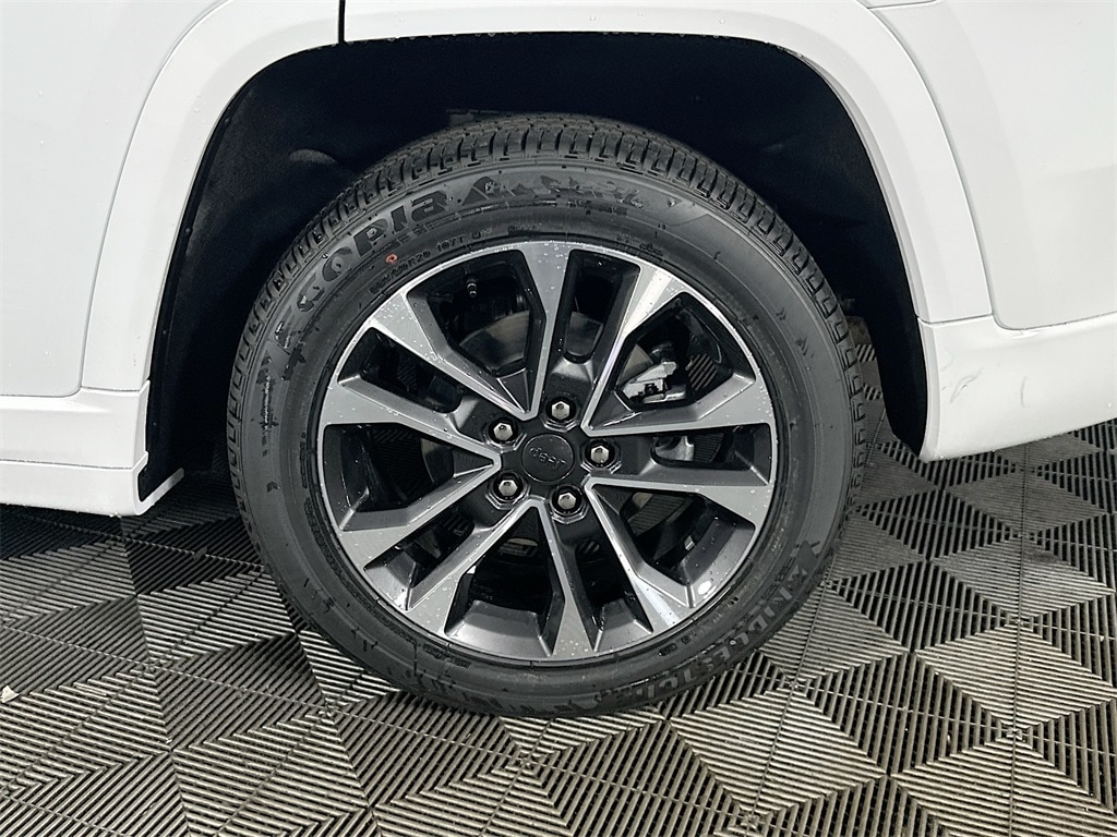 JeepGrand Cherokee17