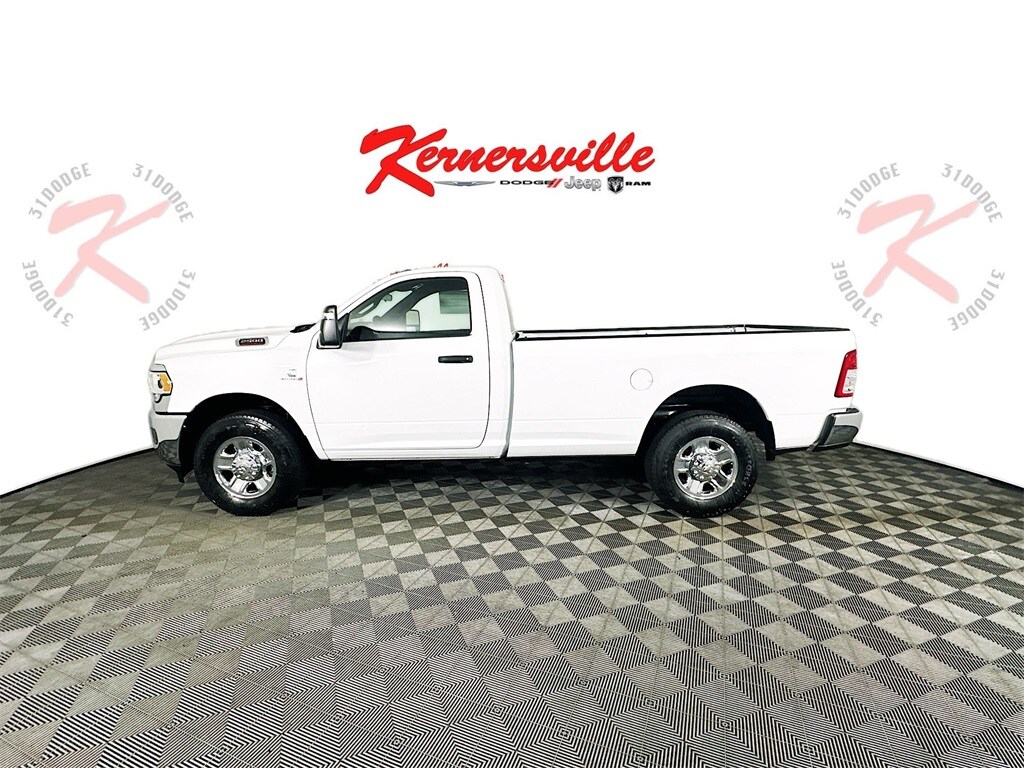 2024 Ram 2500 Tradesman photo 4