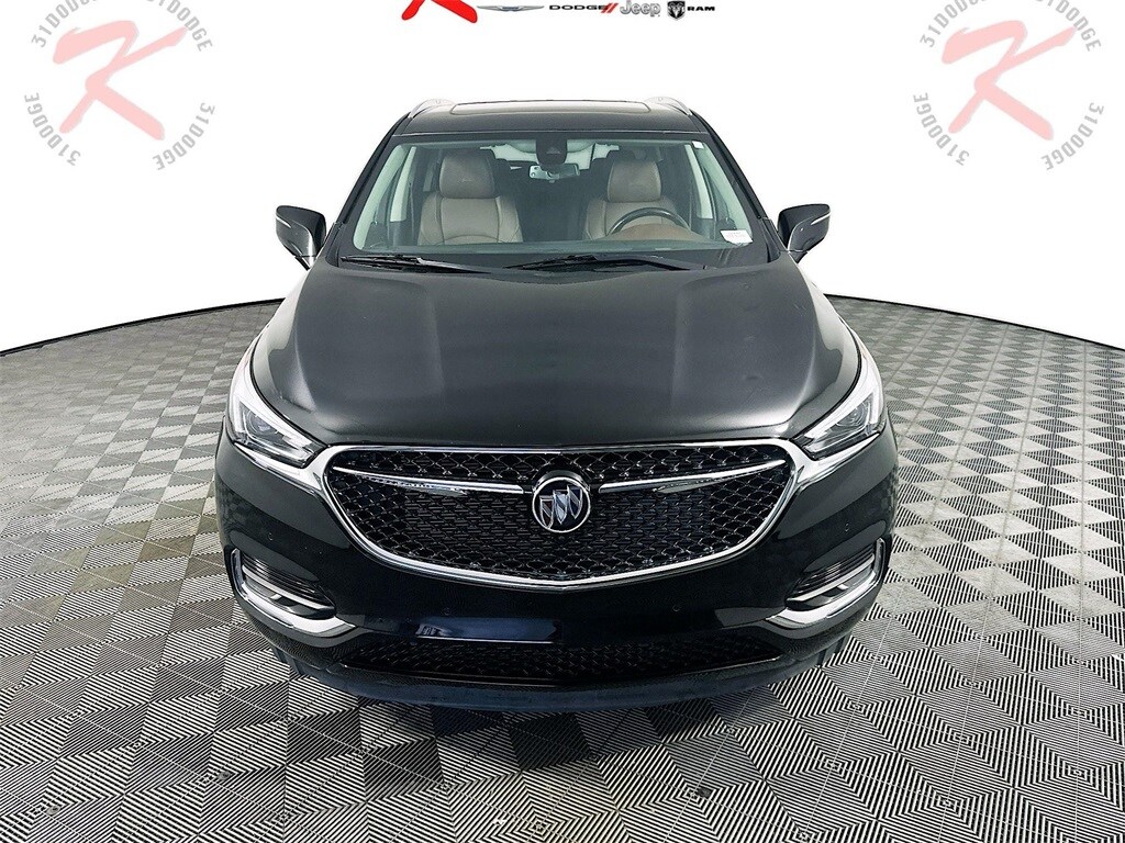 2021 Buick Enclave Avenir Sport photo 2