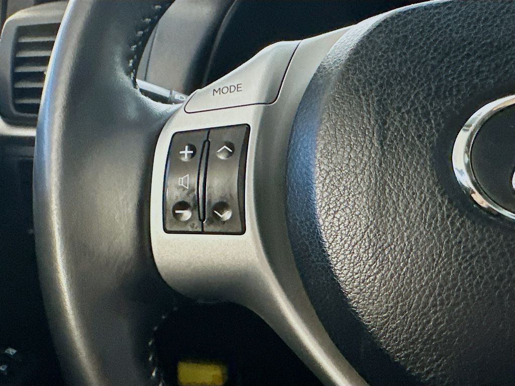 LexusCT25