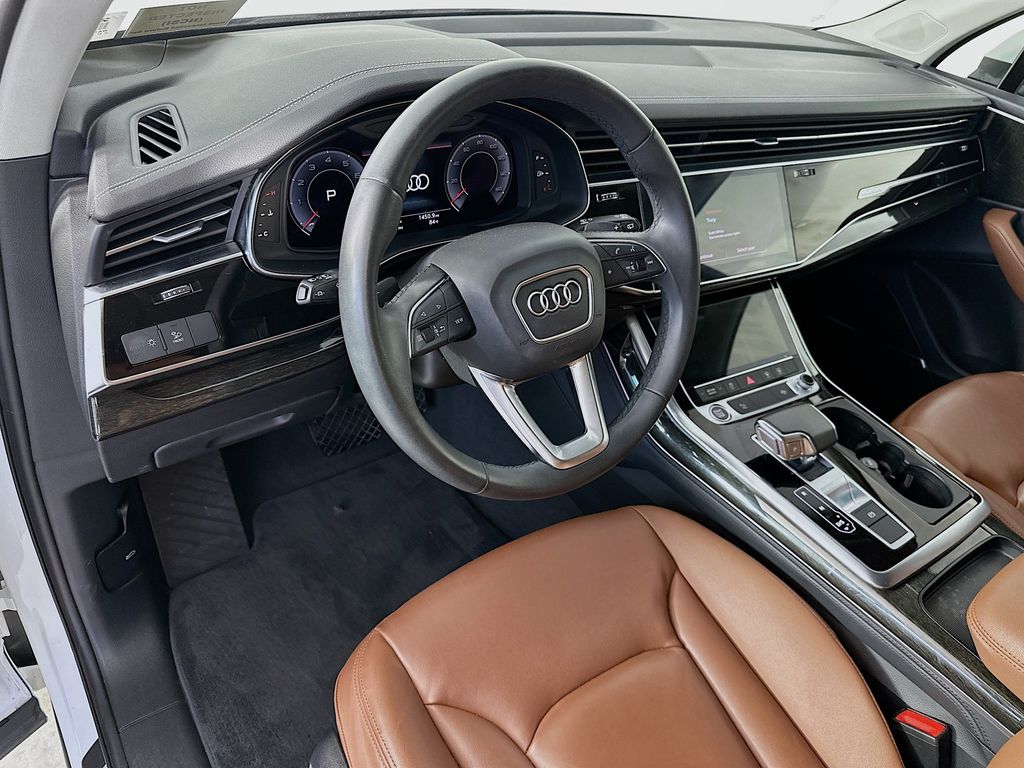 AudiQ731