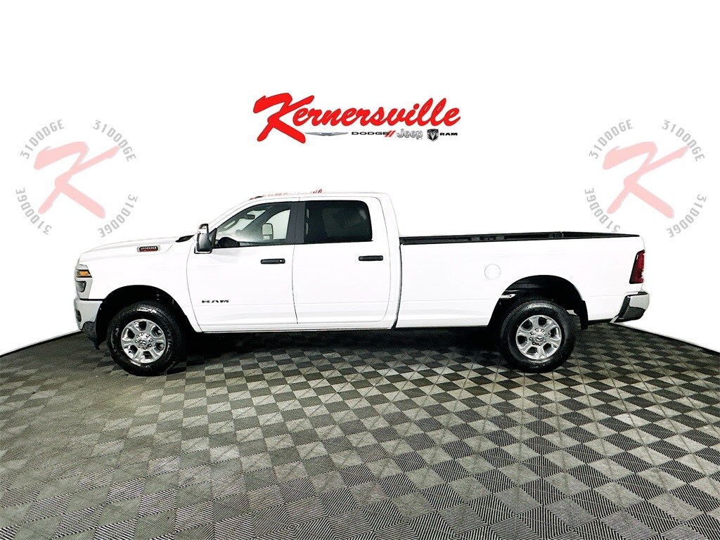 2025 Ram 2500 Big Horn photo 4
