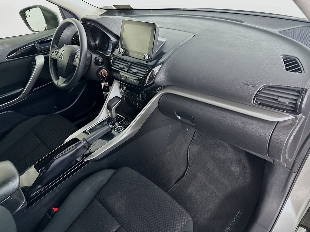 MitsubishiEclipse Cross30