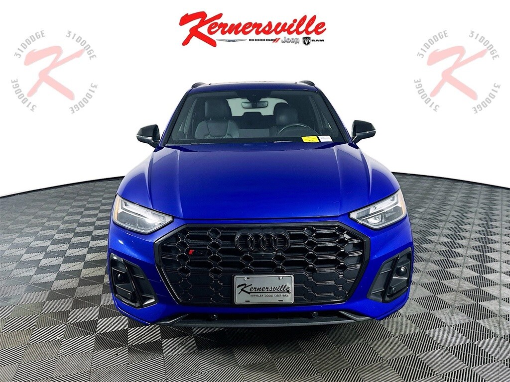 2022 Audi SQ5 Premium Plus photo 2