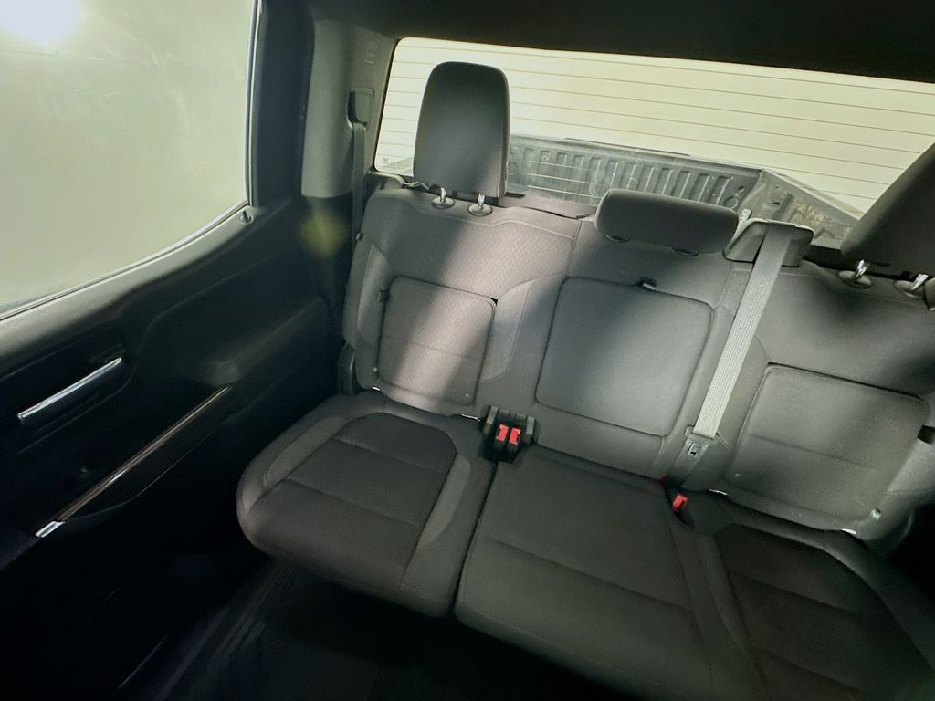 ChevroletSilverado 1500 LTD12