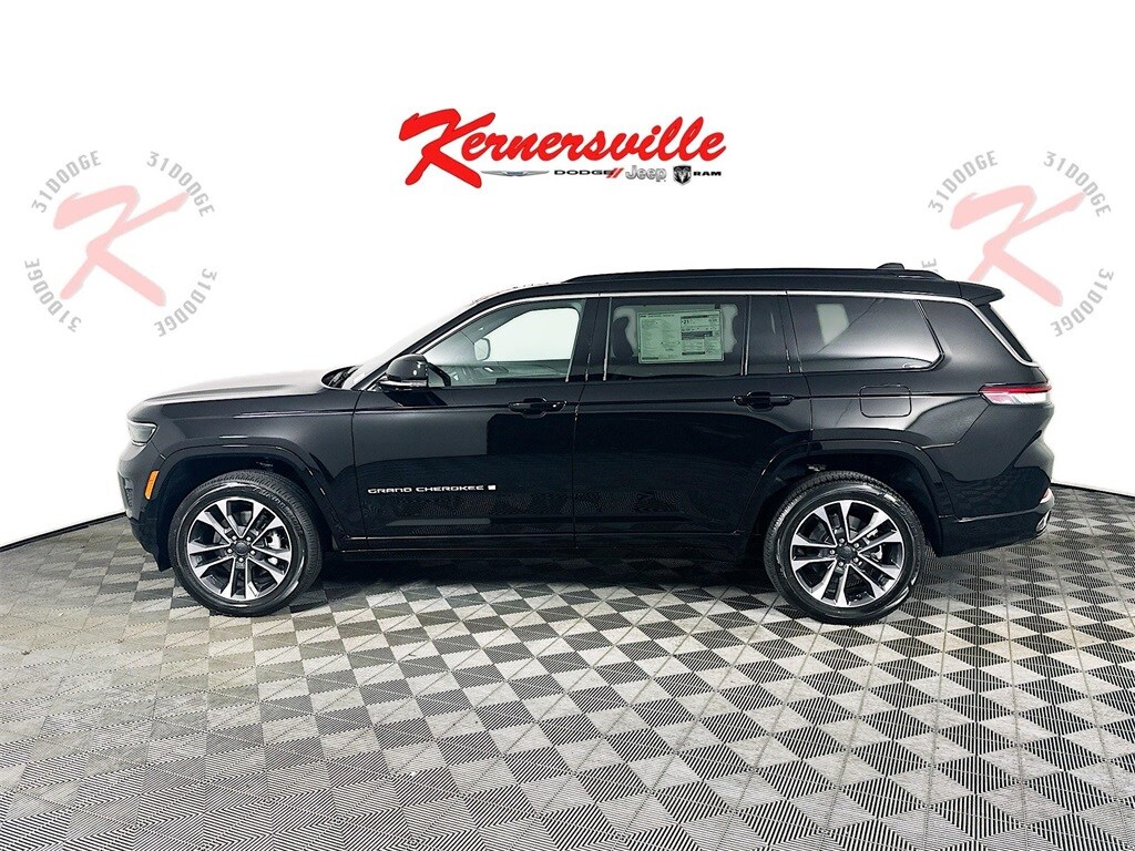 2025 Jeep Grand Cherokee Overland photo 4