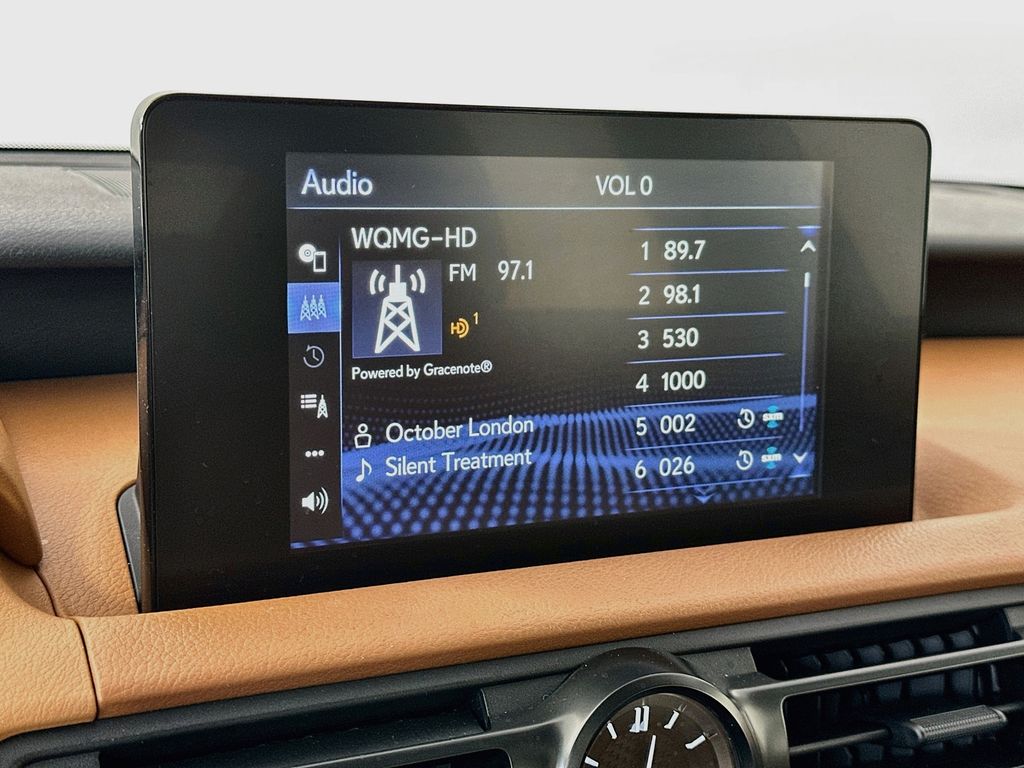 LexusIS17