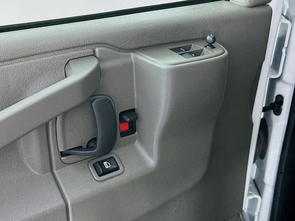 ChevroletExpress 350023