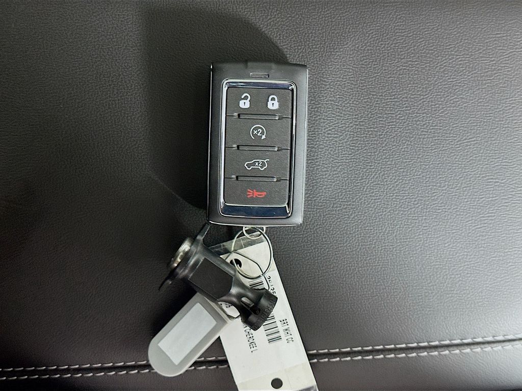 JeepGrand Cherokee L20