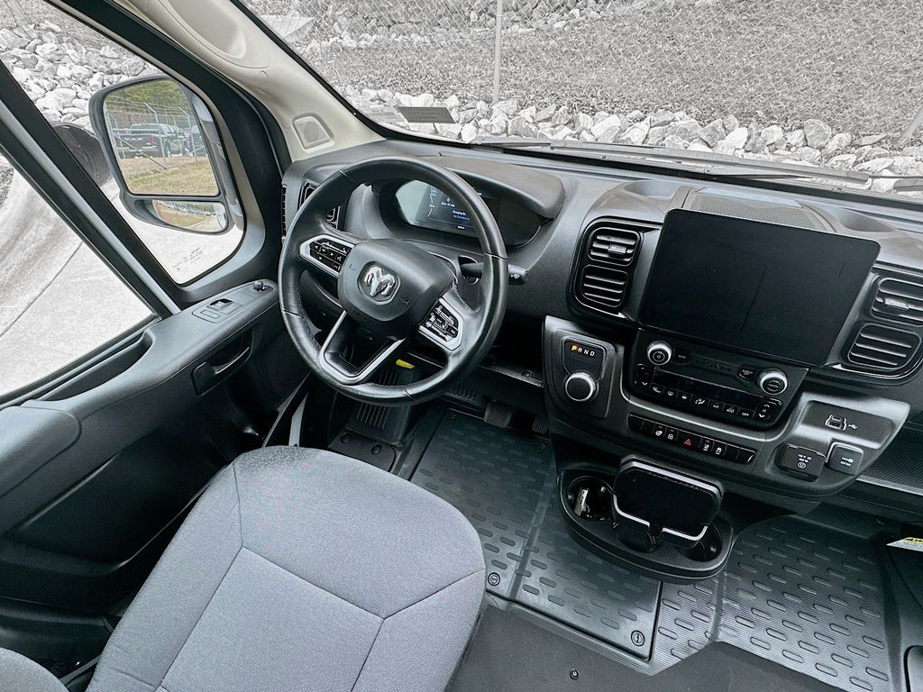 RamPromaster 3500 EV9
