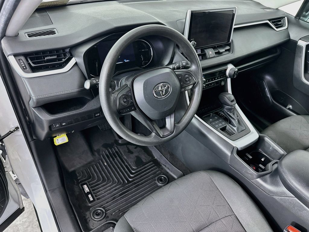 ToyotaRAV429