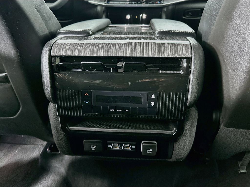 JeepWagoneer21