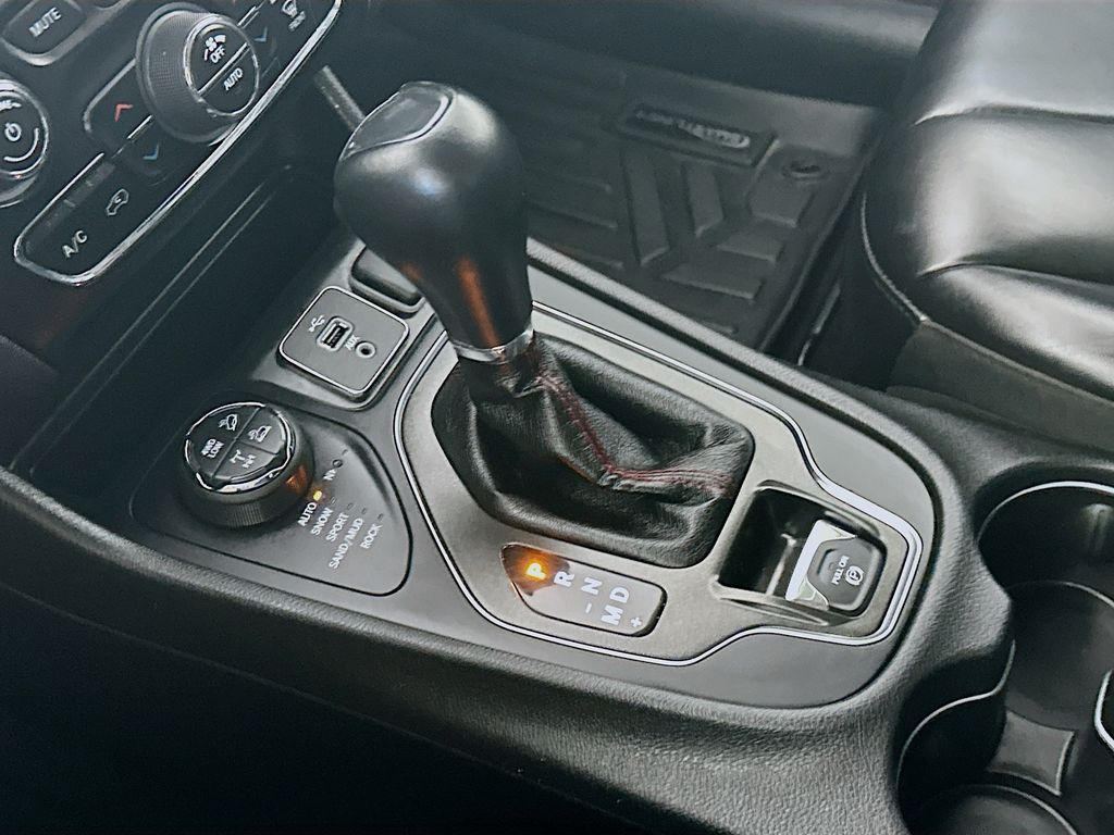 JeepCherokee16
