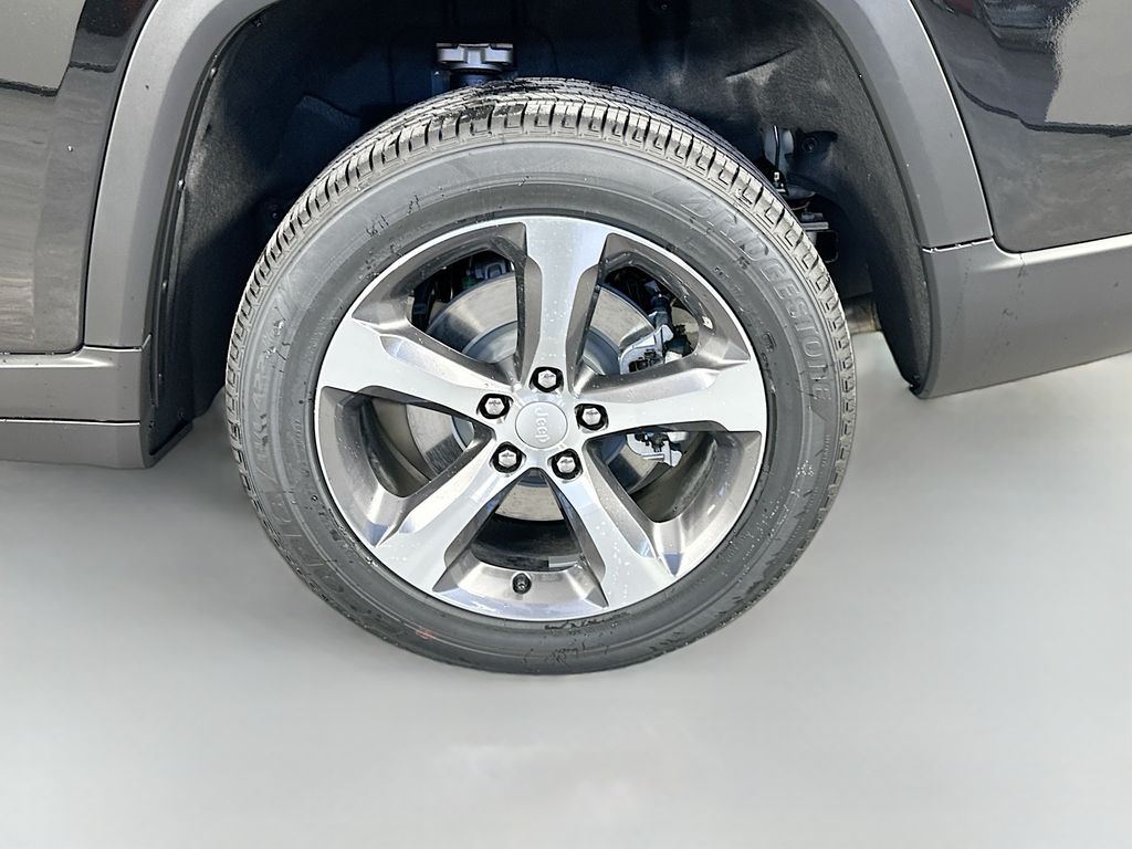 JeepGrand Cherokee L17