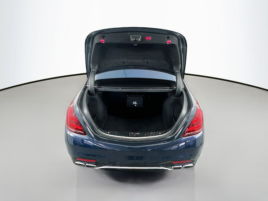 Mercedes-BenzS-Class30