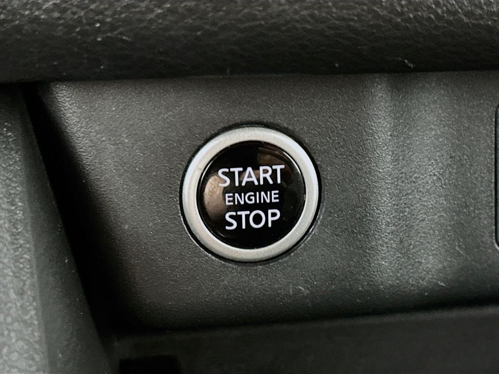 NissanRogue27