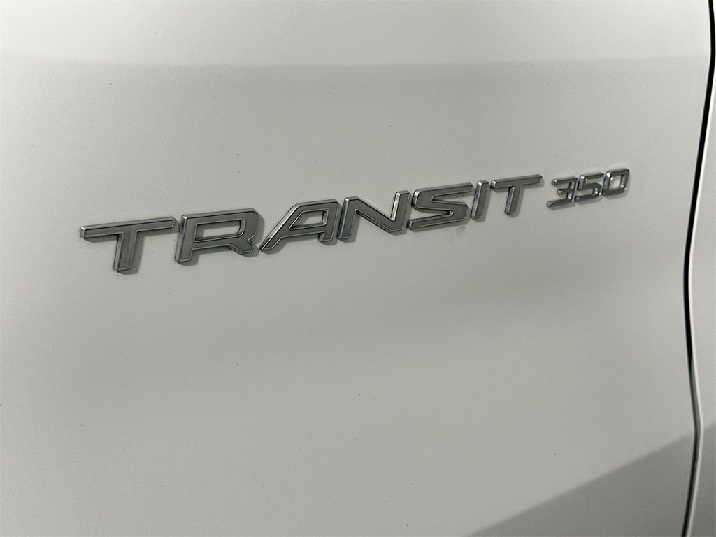 FordTransit-35028