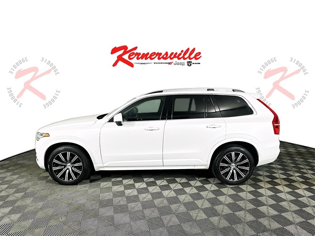 2019 Volvo XC90 T5 Momentum photo 3