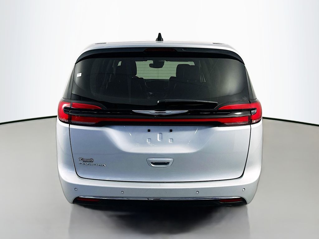 ChryslerPacifica6