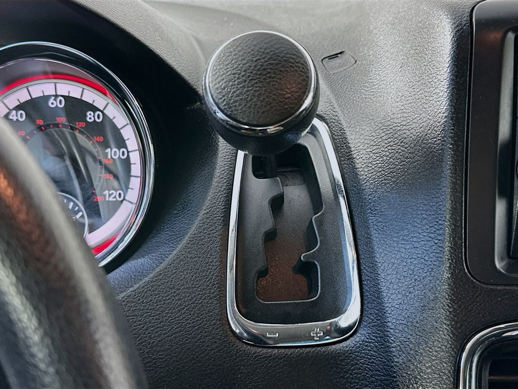 DodgeGrand Caravan16