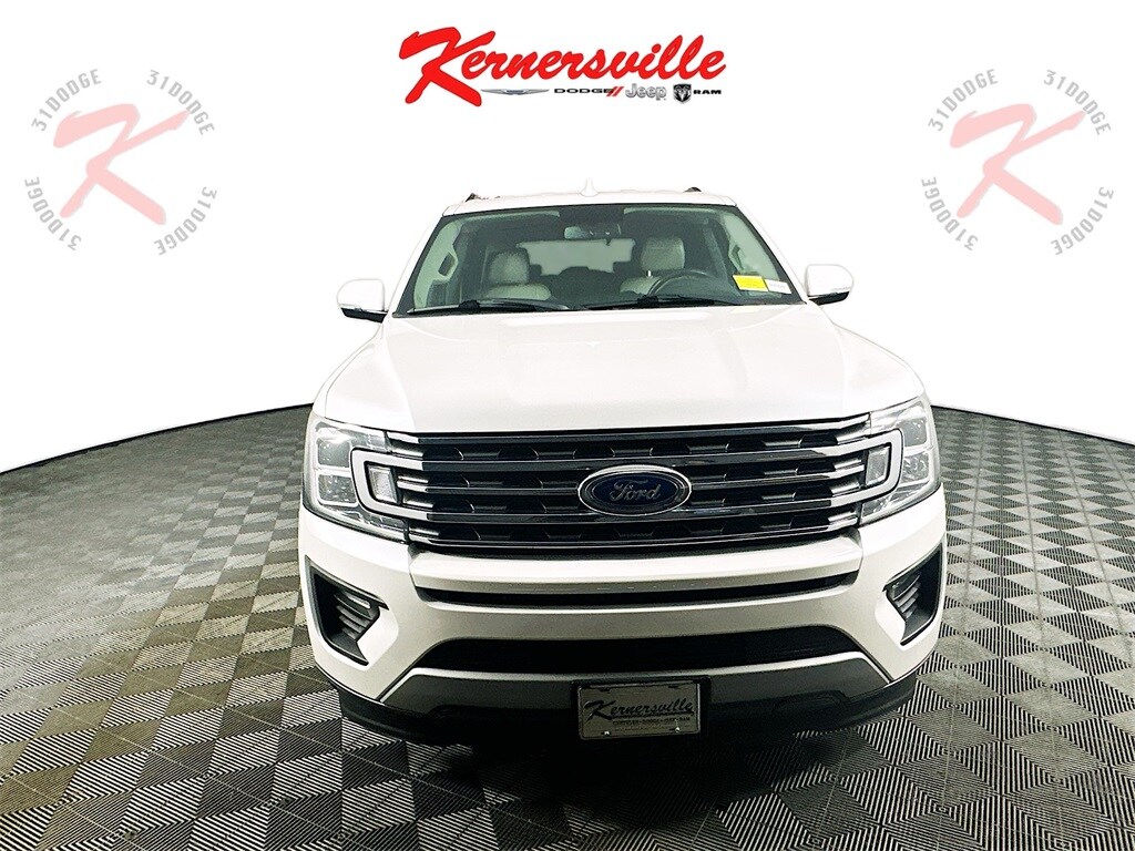 2019 Ford Expedition XLT photo 2