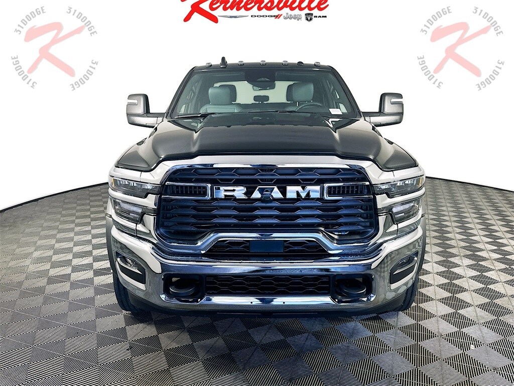 2026 Ram 5500 Tradesman photo 2