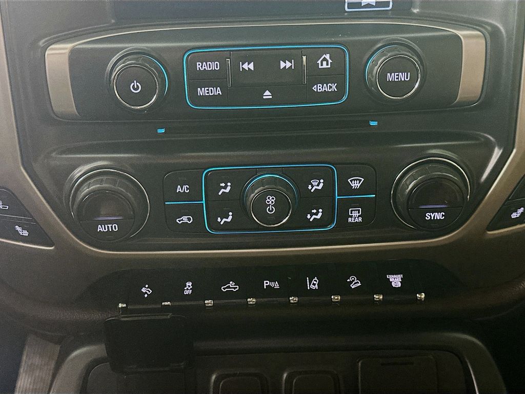 GMCSierra 2500HD18